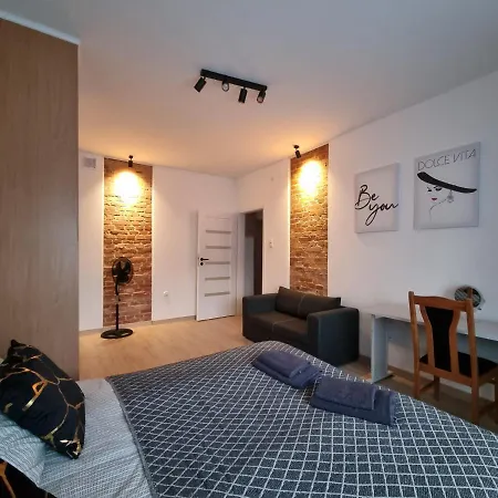 公寓 51 Z Klimatyzacja 格丁尼亚